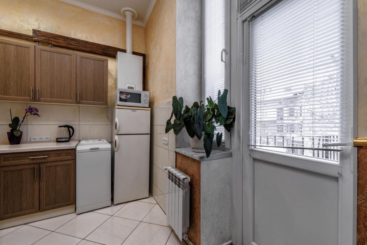 Apartamenty Polytehnichna Str. Lviv Exterior foto