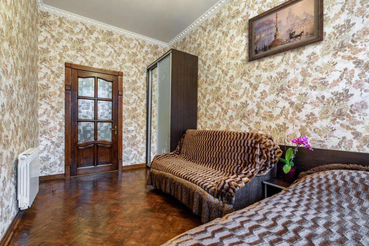 Apartamenty Polytehnichna Str. Lviv Exterior foto